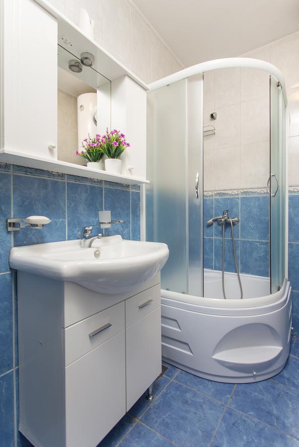 Private Room Center-2 Persons New Budva Bagian luar foto